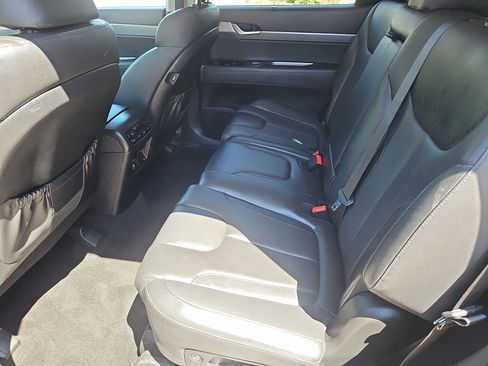 Used 2022 Hyundai Palisade SEL w/ 8P Bench Seat Package AWD/4WD image 34