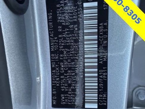 Used 2025 Toyota Camry LE image 12