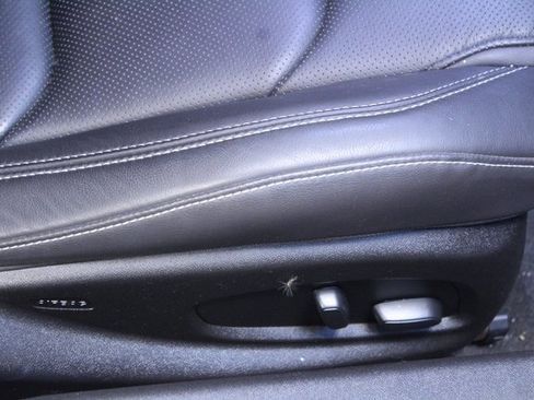 Used 2020 Chevrolet Camaro LT image 9