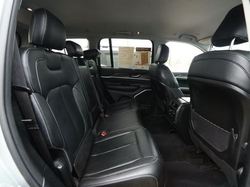 Used 2022 Jeep Grand Cherokee Limited RWD image 27