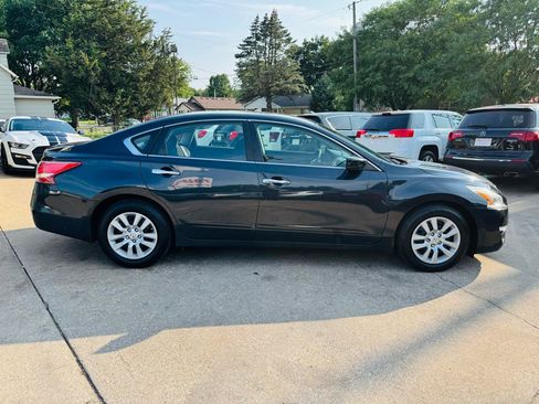 Used 2013 Nissan Altima 2.5 S FWD image 2