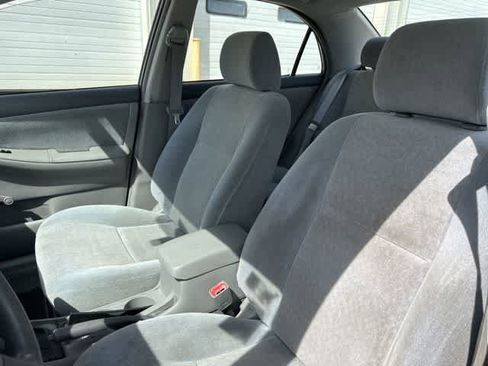 Used 2003 Toyota Corolla CE FWD image 3