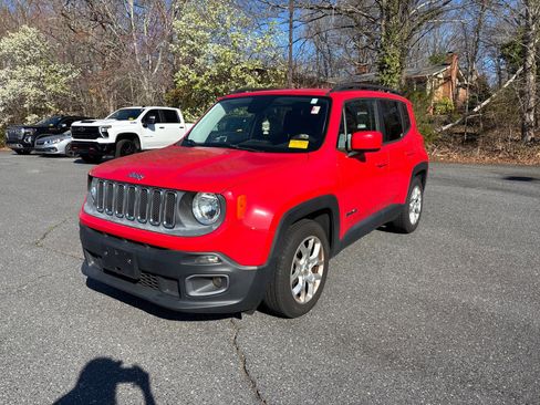 Used 2015 Jeep Renegade Latitude image 8