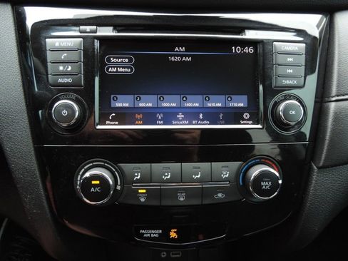 Used 2020 Nissan Rogue S w/ Special Edition Package image 23