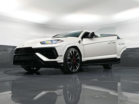 Used 2024 Lamborghini Urus S image 44