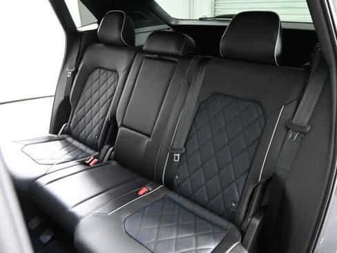 Used 2024 Volkswagen Atlas Cross Sport SEL Premium R-Line AWD/4WD image 15