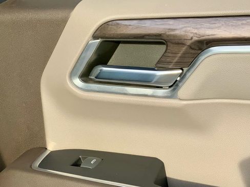 Used 2022 Chevrolet Silverado 1500 LTZ w/ LTZ Premium Package image 62