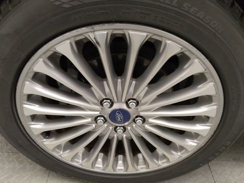 Used 2017 Ford Escape SE w/ Equipment Group 201A image 31