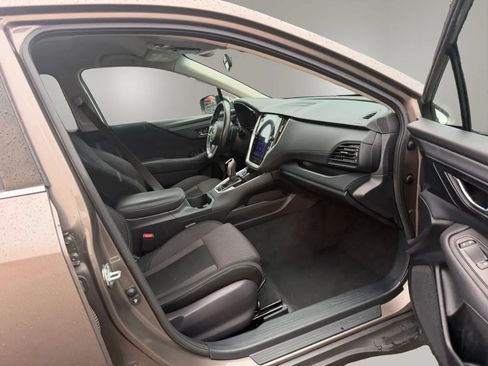 Used 2022 Subaru Outback Premium AWD/4WD image 27