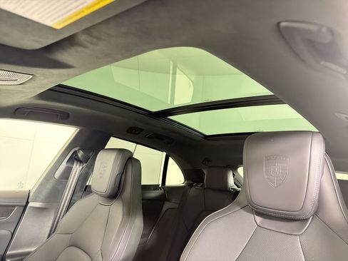 New 2026 Porsche Macan Turbo Electric image 19