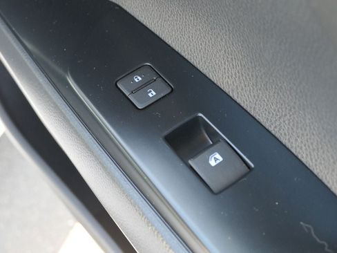 Used 2020 Toyota Camry LE w/ Fleet Convenience Package FWD image 25