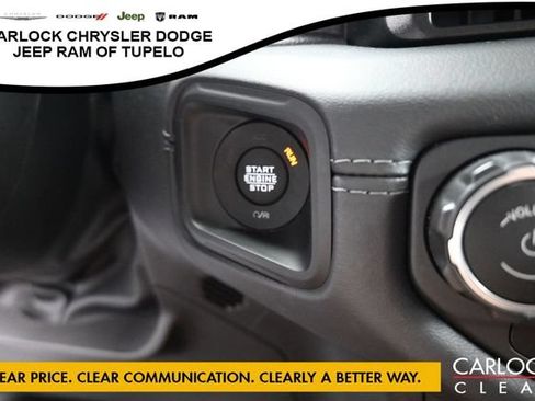 Used 2025 Jeep Wrangler Unlimited Sahara w/ Safety Group AWD/4WD image 20