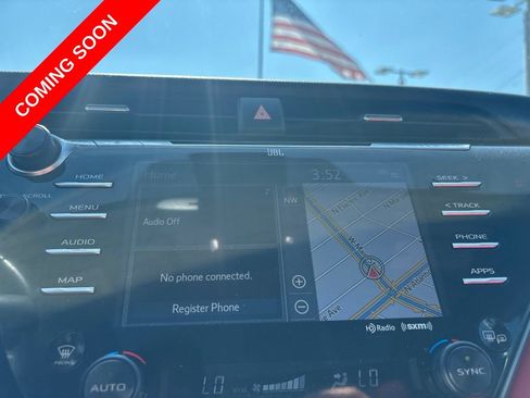 Used 2019 Toyota Camry XSE FWD image 25