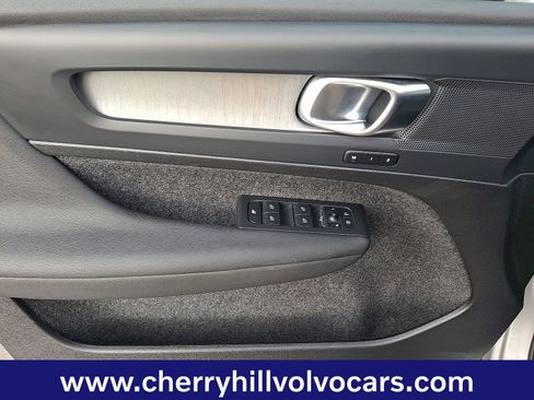 Certified 2025 Volvo XC40 B5 Plus image 13