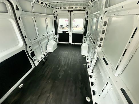 Used 2023 RAM ProMaster 2500 image 29