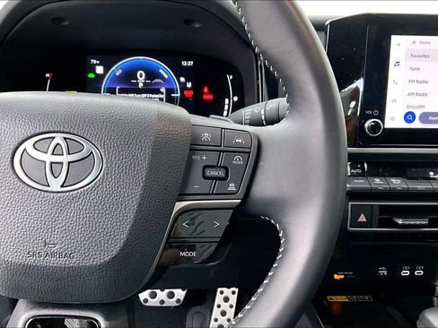 Used 2026 Toyota Camry SE w/ Convenience Package FWD image 22