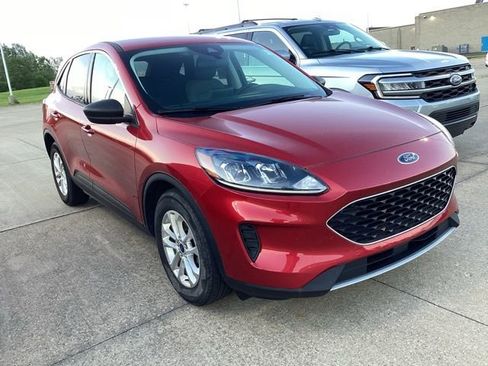 Used 2022 Ford Escape SE w/ Convenience Package FWD image 9
