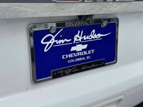 Used 2024 GMC Yukon XL SLT AWD/4WD image 15