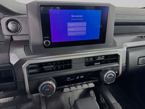 Used 2025 Toyota Tacoma SR5 AWD/4WD image 19