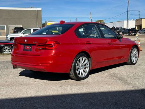 Used 2018 BMW 320i xDrive Sedan image 7