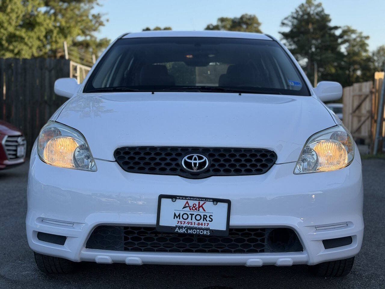 Used 2003 Toyota Matrix XR AWD/4WD image 2