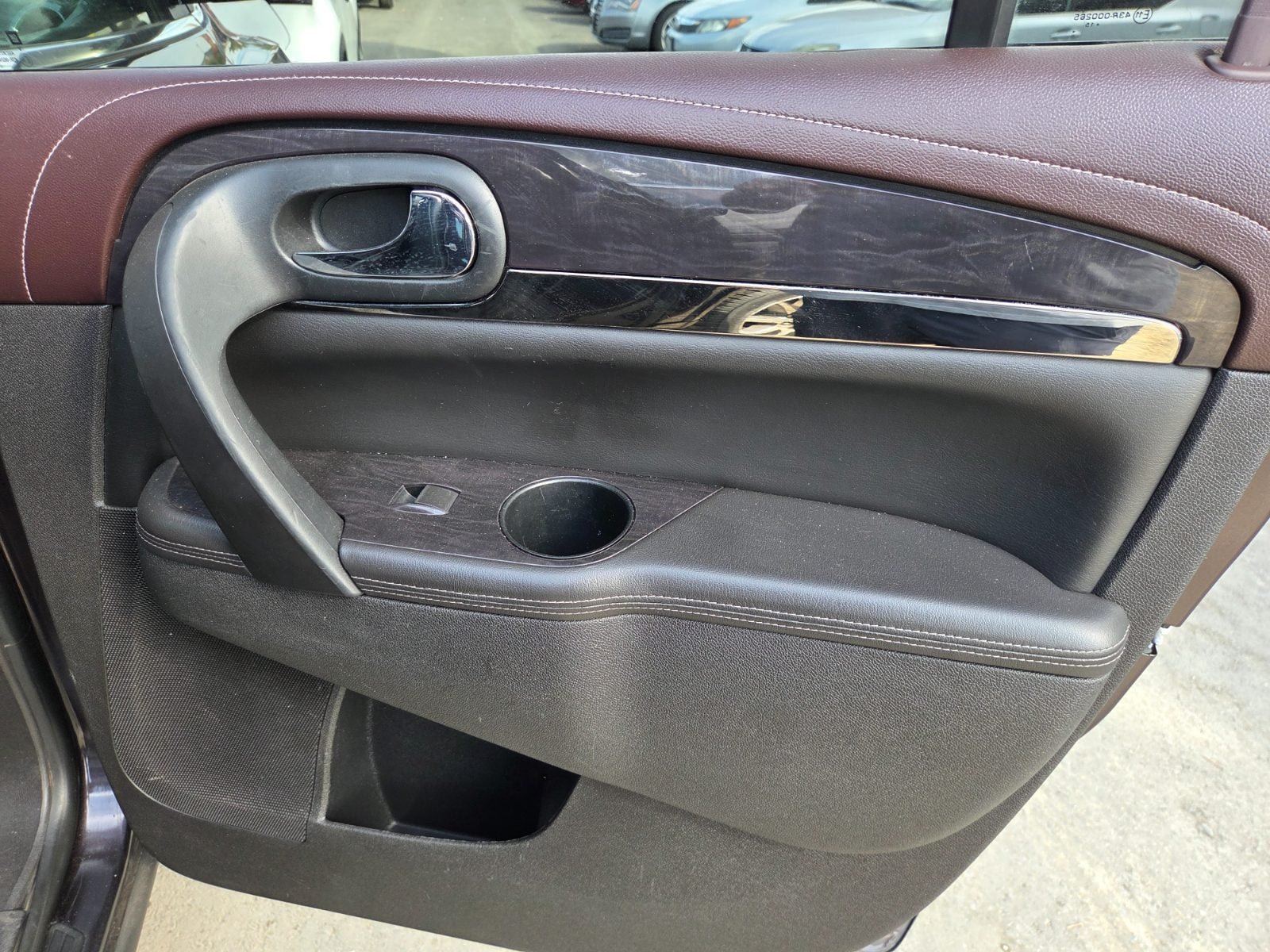 Used 2016 Buick Enclave Leather AWD/4WD image 11