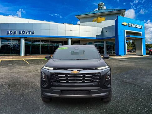 Used 2025 Chevrolet Equinox LT FWD image 10
