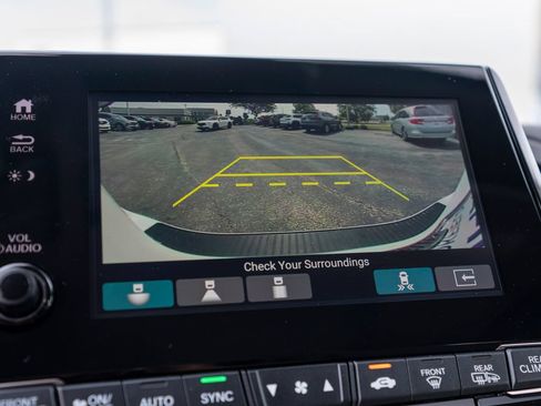 Used 2024 Honda Odyssey Elite image 40
