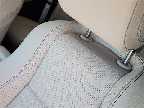 Used 2022 Mercedes-Benz GLS 450 4MATIC image 13