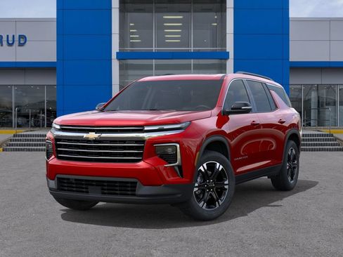 New 2027 Chevrolet Traverse LT w/ Sun and Wheel Package AWD/4WD image 6
