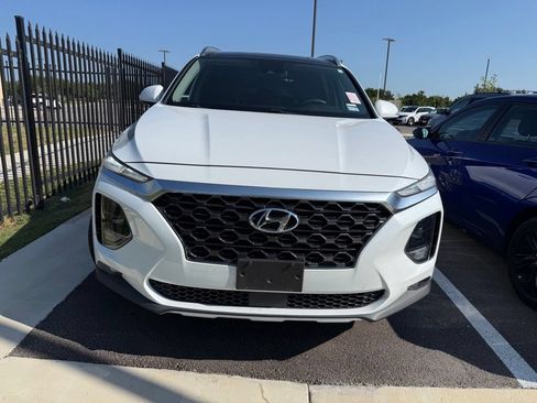 Used 2020 Hyundai Santa Fe SEL w/ Convenience + Premium Package FWD image 2