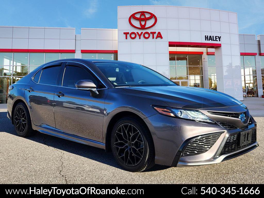 Used 2024 Toyota Camry XSE w/ Cold Weather Package FWD image 1