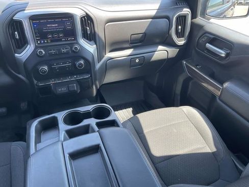 Used 2020 Chevrolet Silverado 1500 LT AWD/4WD image 14