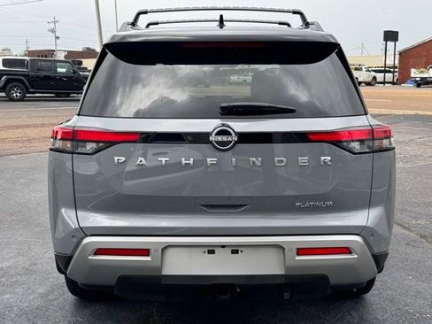 Used 2025 Nissan Pathfinder Platinum FWD image 4