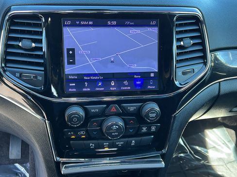 Used 2019 Jeep Grand Cherokee Trailhawk AWD/4WD image 15