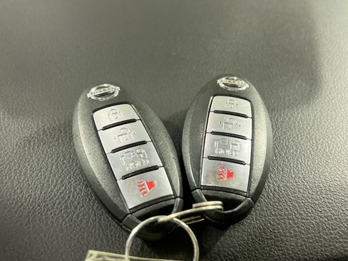 Used 2019 Nissan Leaf SL image 29