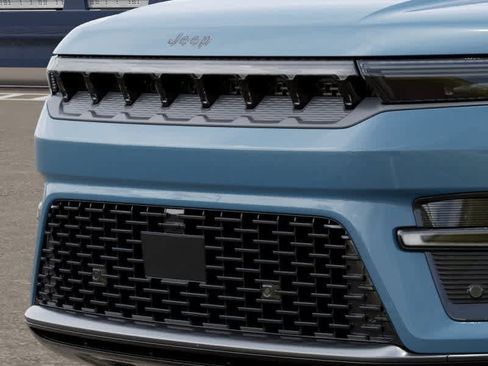 New 2026 Jeep Grand Wagoneer Limited AWD/4WD image 11