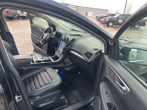 Certified 2024 Ford Edge SEL w/ Convenience Package image 17