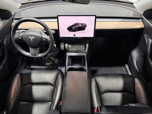 Used 2022 Tesla Model Y Performance image 33