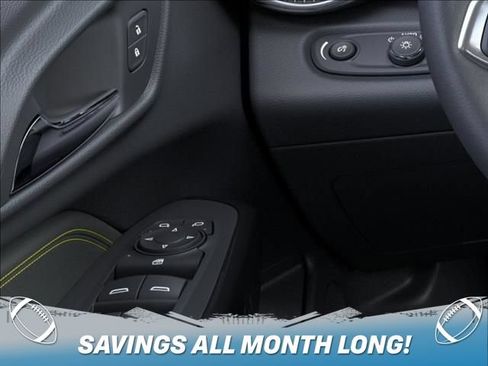 New 2026 Chevrolet Trax ACTIV w/ Sunroof Package FWD image 22