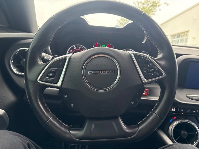 Used 2020 Chevrolet Camaro LT RWD image 12