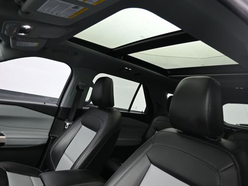 Used 2023 Ford Explorer XLT w/ Equipment Group 202A image 18