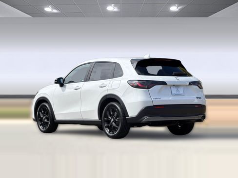 Certified 2024 Honda HR-V Sport image 3