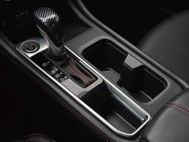 Used 2024 Nissan Sentra SR w/ SR Premium Package FWD image 25