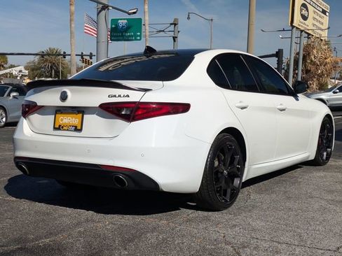 Used 2021 Alfa Romeo Giulia Ti w/ Nero Edizione image 5