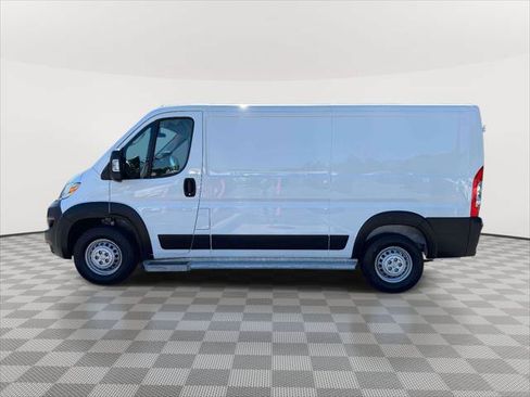 Used 2025 RAM ProMaster 2500 w/ U-Haul Equipment Group FWD image 4