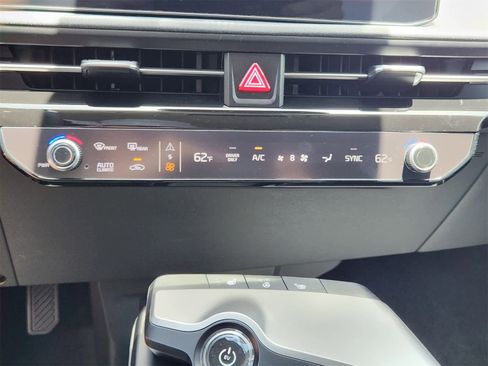 New 2025 Kia EV6 Light w/ Light LR Technology Package image 16
