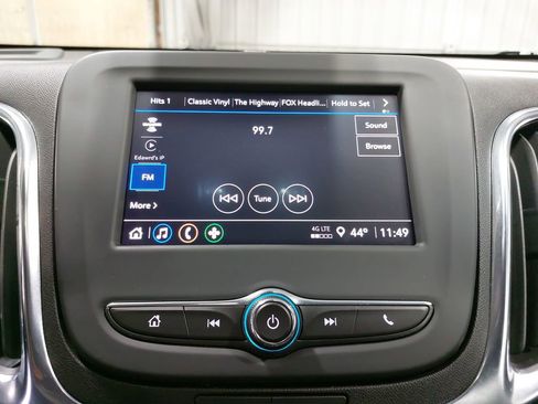 Used 2023 Chevrolet Equinox LT image 22