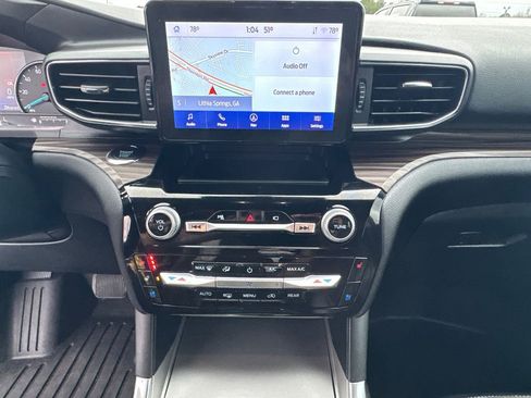 Used 2022 Ford Explorer Limited w/ Equipment Group 301A image 31