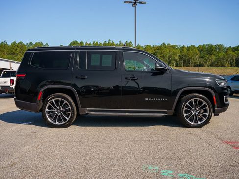 Used 2022 Jeep Wagoneer Series II w/ Premium Group I AWD/4WD image 8